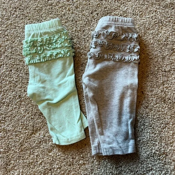 Baby Girl Size 0-3 Month Clothes - Picture 8 of 8